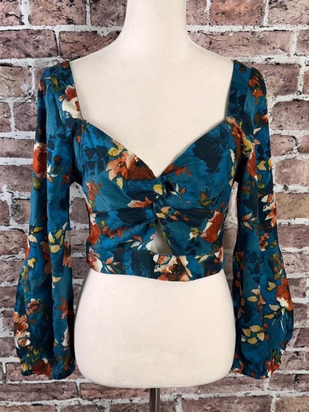 Floral Teal Twist-Front Long Sleeve Crop Blouse